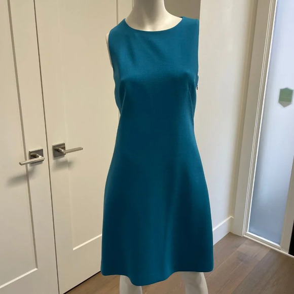 Theory Jemania Slvless Boat Nk w Back Cut Out Lined Wool Polyurethane Blue Sz 12 - Picture 2 of 8